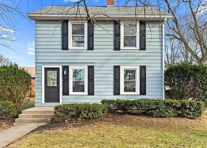 Monroe Manor * Peoria Heights
